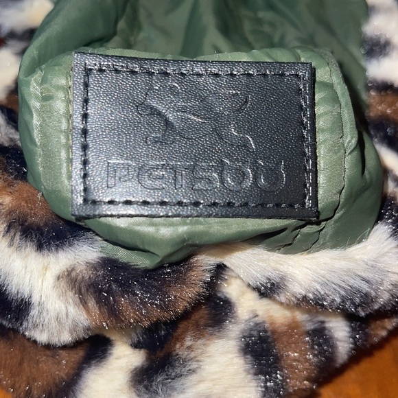 Green Puffy w leopard fur Medium Dog Coat - Picture 3 of 5